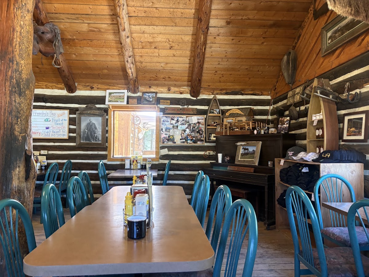 Frenchy’s Cafe on the Pond