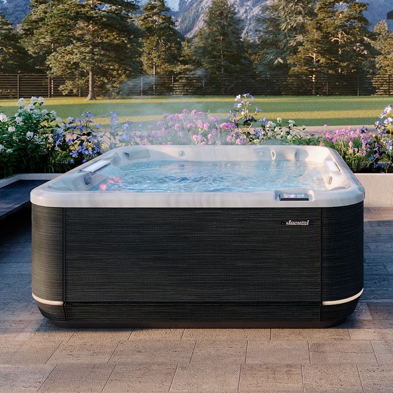 Diamond Blue Pool And Spa