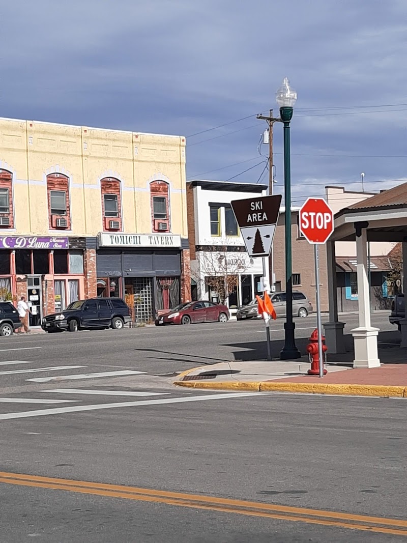 Gene Taylor’s Sporting Goods