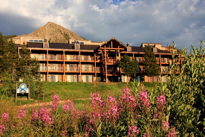 San Moritz Condominiums