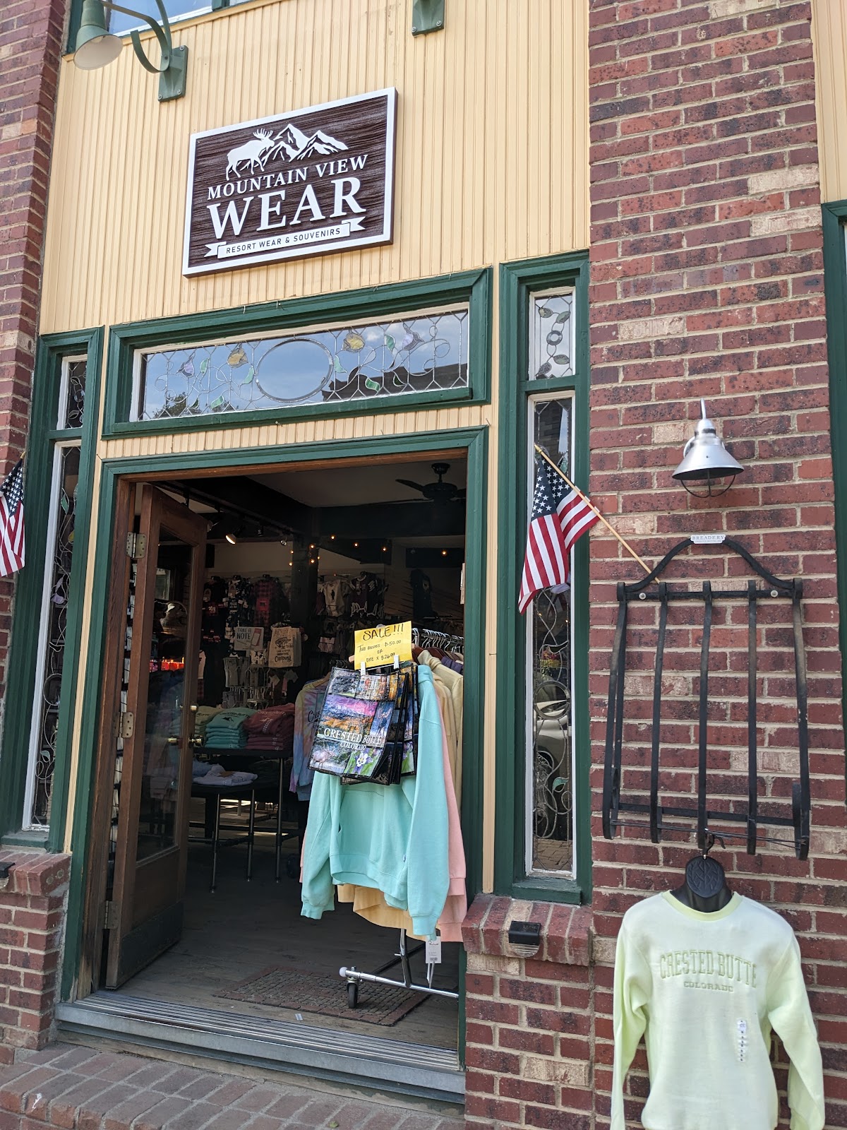 Mountain View Wear